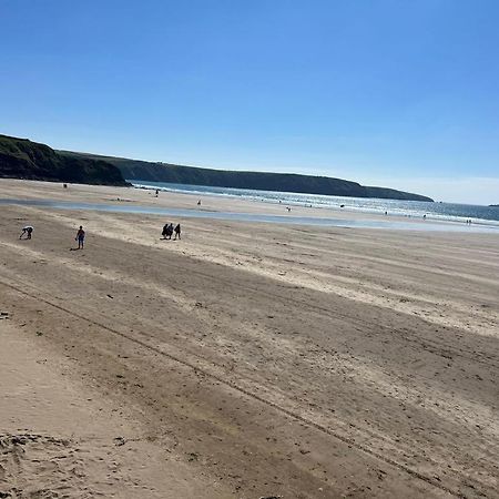 Thistledown Lodge! 5 Minutes From Beach! Free Cancellation! Haverfordwest Exteriör bild
