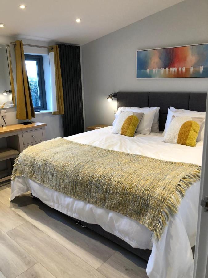 Thistledown Lodge! 5 Minutes From Beach! Free Cancellation! Haverfordwest Exteriör bild